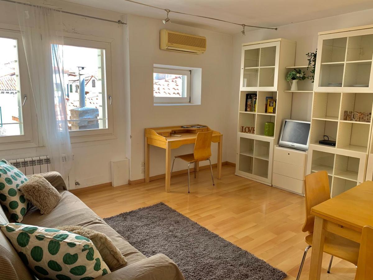Regina - Romantic Near Rialto Apartament *