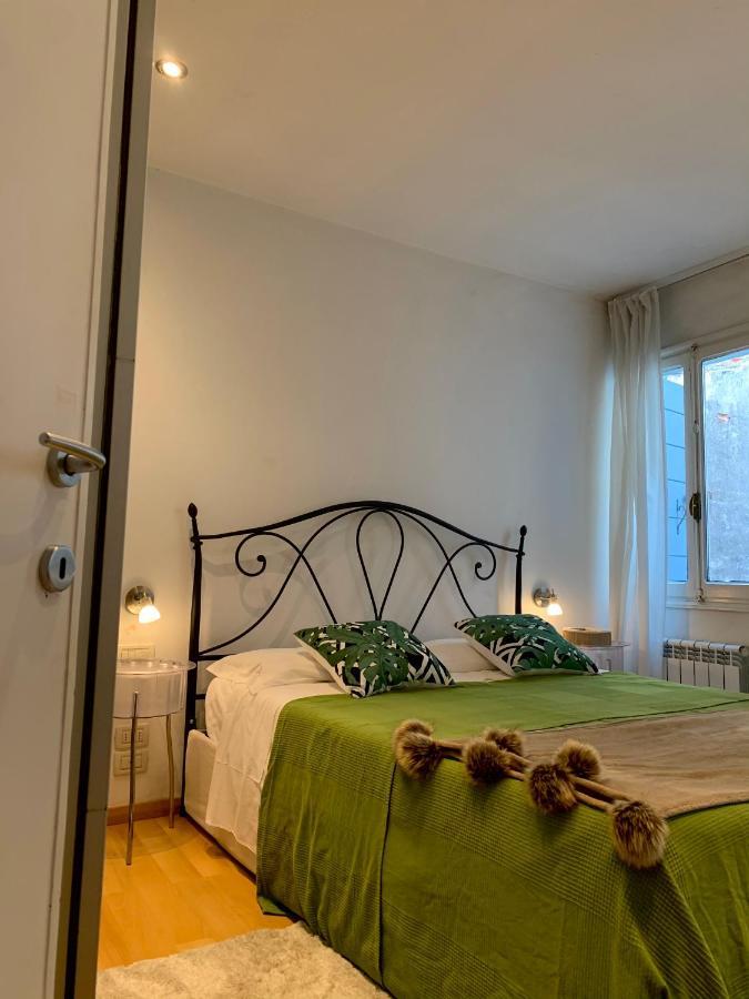 Regina - Romantic Near Rialto Apartament *